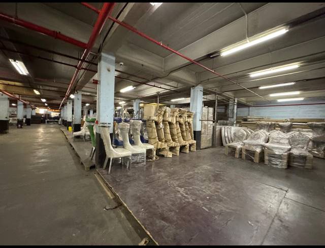 4,000M² WAREHOUSE TO LET IN INDUSTRIA
